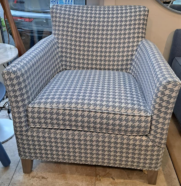 CLARISSA ACCENT CHAIR