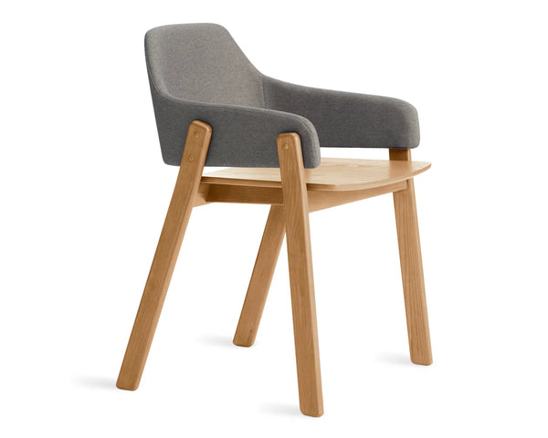 CLUTCH  DINING CHAIR