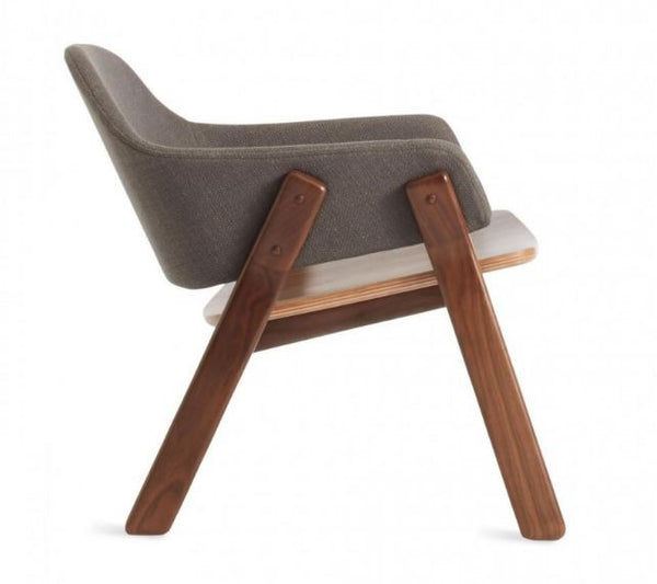 CLUTCH LOUNGE CHAIR